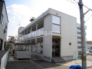 レオパレスツェントルムの外観