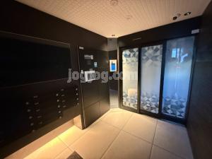 札幌市中央区北七条西１１丁目の賃貸マンションのロビー