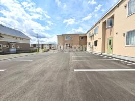 イルマーレＷの駐車場