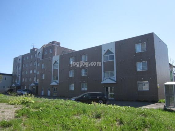 グランドール桂の外観