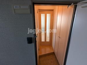 ルーバンアイ岩見沢壱番館の玄関