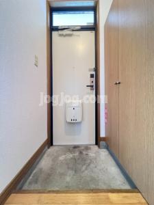 エステート・神居の玄関