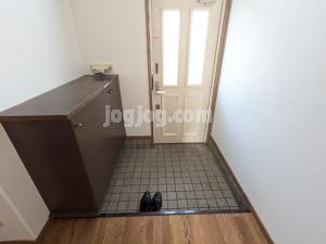 江別市豊幌花園町戸建の玄関