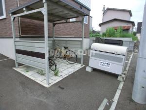 カトレアＡの駐車場