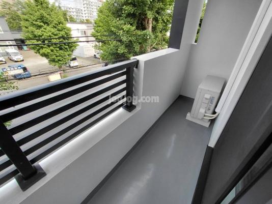 札幌市中央区北九条西１８丁目の賃貸マンションのバルコニー