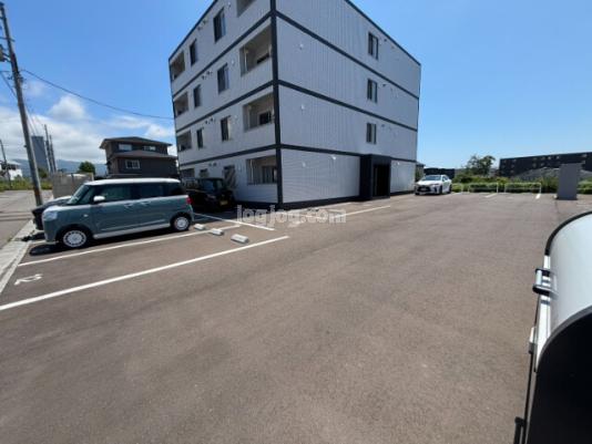 グルーヴコート桔梗の駐車場