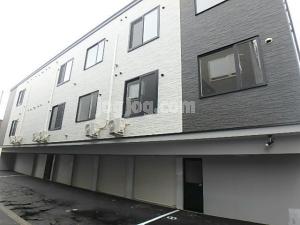 ラ・コリーヌの駐車場