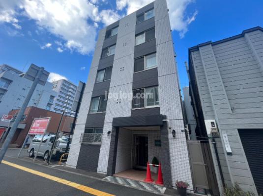 コンフォールマルキョウの外観