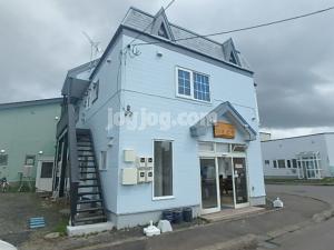 千歳市白樺２丁目のアパートの外観