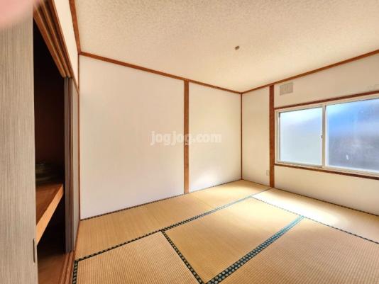 函館市富岡町１丁目のアパートの内装