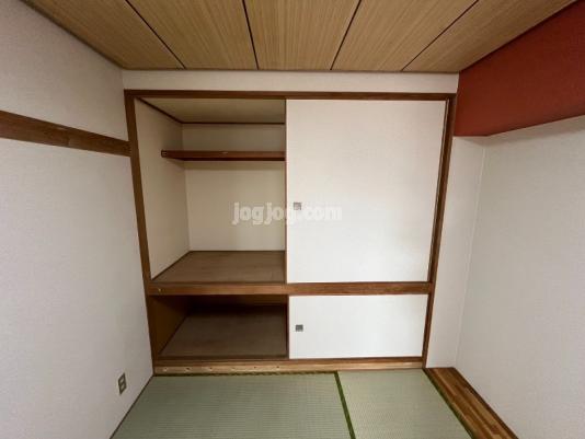 小林ビルの収納
