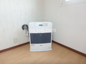 イーストコートⅡの設備|灯油ストーブ