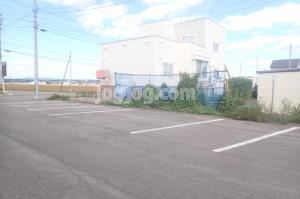 ハスコート深川の駐車場