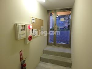ウィステリア菊水元町のエントランス