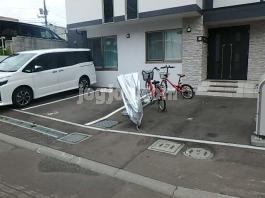 グランフィーノ福住の駐車場