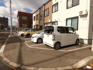苅谷　北３１の駐車場