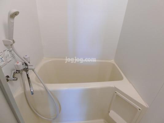 ピュアパレス栄町の浴室