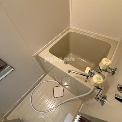 学）フラワーハイツの浴室