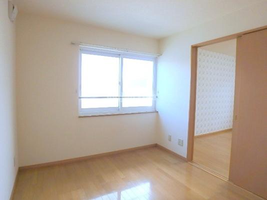 札幌市豊平区月寒東三条３丁目のアパートのその他|寝室