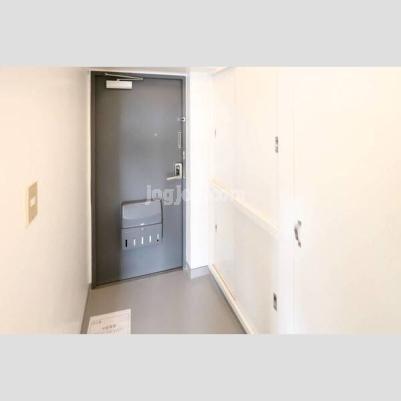 ビレッジハウス江別１号棟の玄関