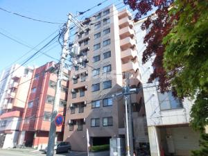 アバンサールの外観