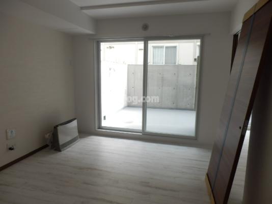 Ｍｉｄｔｏｗｎ　Ｔｅｒｒａｃｅ　Ｎ２０の居間・リビング
