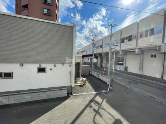 メトロ南平岸駅前の展望
