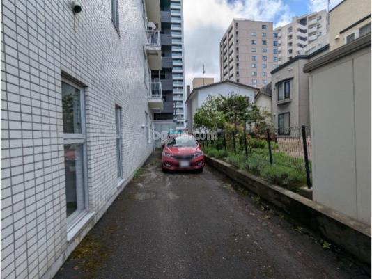 ヴィブレ大和の駐車場
